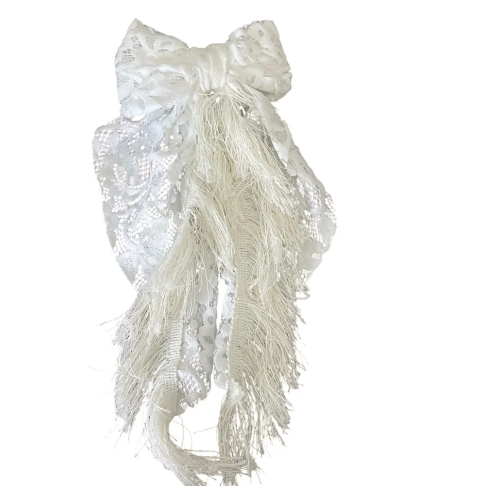 Wild Fable and Universal Thread Hair Bows